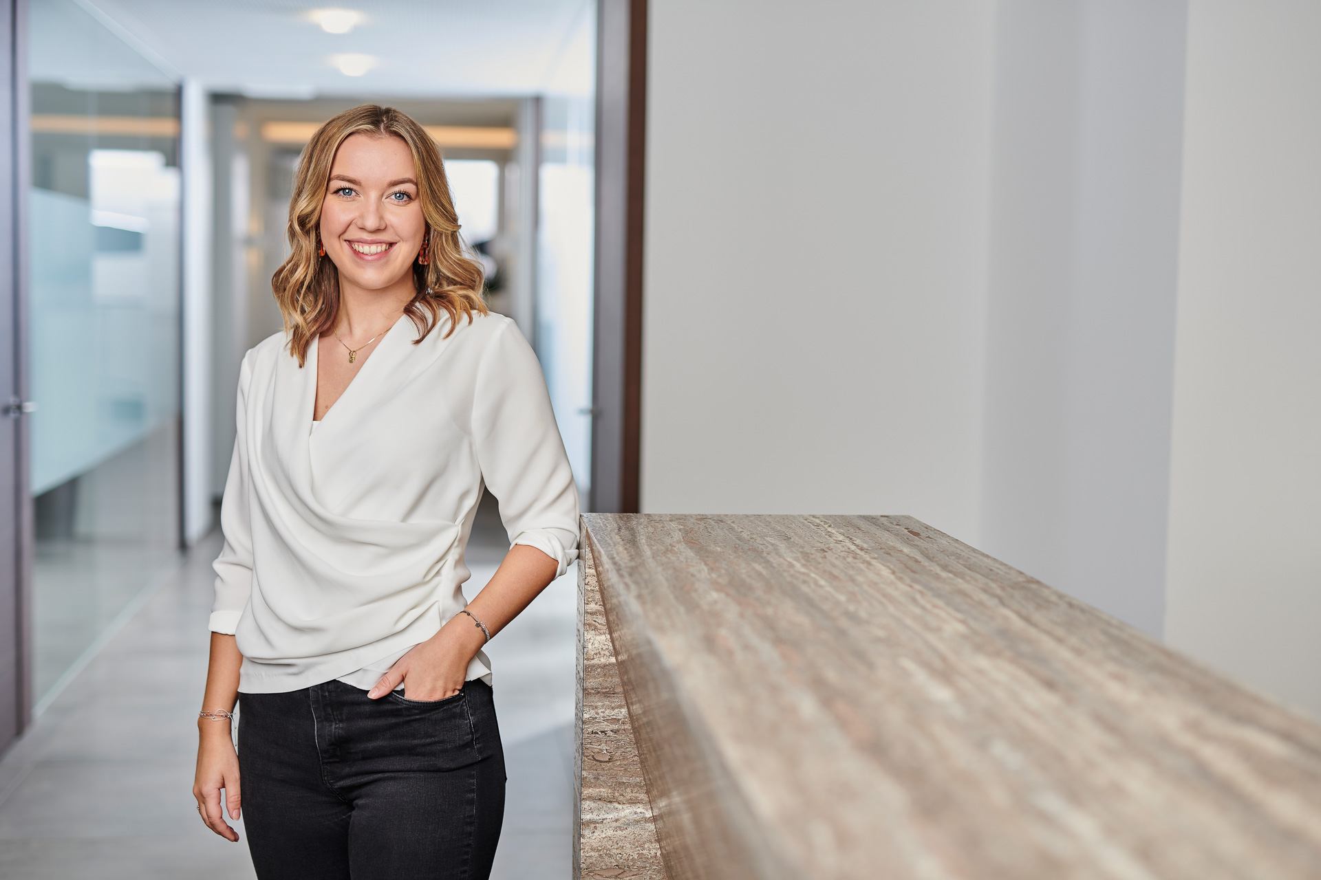 h122-People-Fashion-Fotograf-Fotostudio-PG_Studios_21_Portraitts_Simader12311_simader