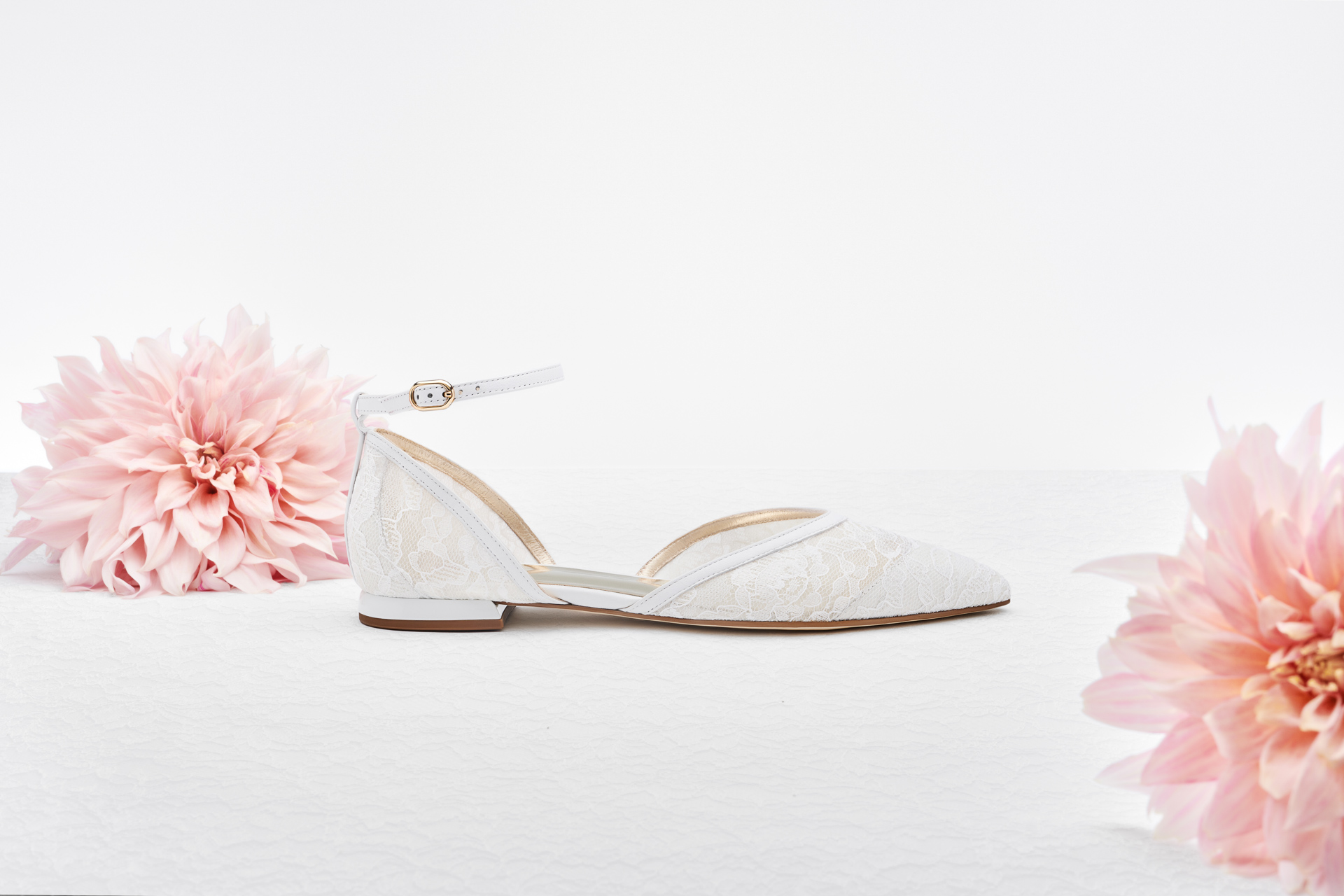 p056-Produkt-Fotograf-Fotostudio-PG_Studios_hoegl7_Ballerina_Riemchen